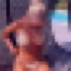 plan cul à Abzac : photo de Maëva, 36 ans - accès libre