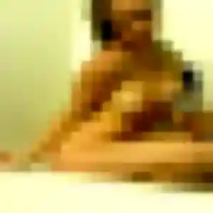 Khoudia, 28 ans, en ligne à Aguessac pour une rencontre coquine