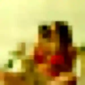 Mériem, 27 ans, connectée à Allègre-les-Fumades pour un plan cul