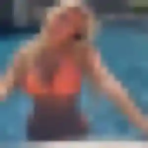 Contacte Mériem, 22 ans à Alligny-Cosne en privé