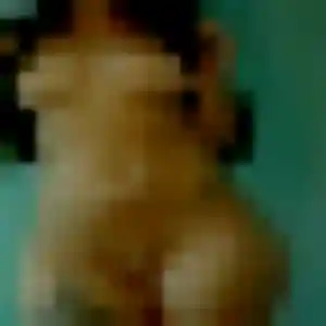 Fatoumata, 40 ans, connectée à Ambérieux-en-Dombes pour une rencontre coquine