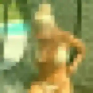 Daphné, femme de 34 ans cherche plan cul à Ambon
