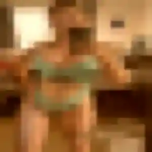Photo de Isis à Ambutrix (43 ans) - plan cul gratuit