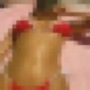 Olufunmi, 37 ans, en ligne à Annonay pour une rencontre coquine