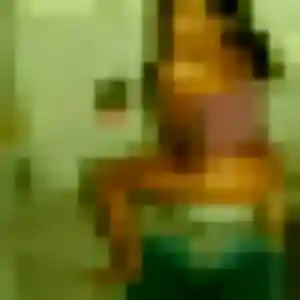 plan cul à Ansouis : photo de Nyambura, 30 ans - accès libre