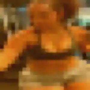 Stella, femme de 29 ans propose plan cul à Apremont