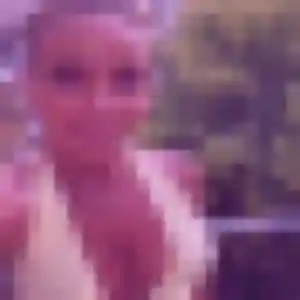 Naëlle, femme de 22 ans propose plan cul à Arcueil