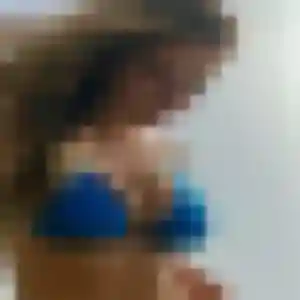 Oumy, fille de 28 ans cherche plan cul à Arnac-Pompadour