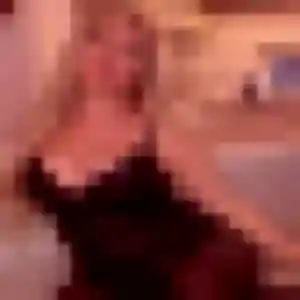 Déborah, fille de 27 ans cherche plan cul à Aubignosc