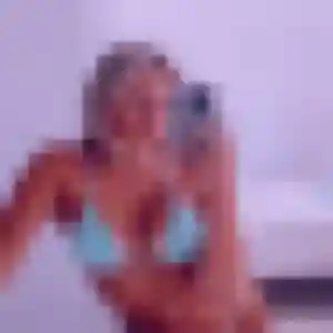 Photo exclusive de Yetunde, 31 ans à Aubigny-Les Clouzeaux - rencontre sans lendemain