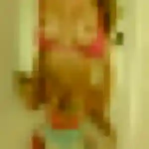 Photo de Coumba à Auriac-sur-Vendinelle (42 ans) - plan cul gratuit