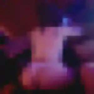 Contacte Amani, 28 ans à Auxy en privé