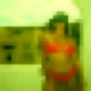 Sira, fille de 23 ans cherche plan cul à Balbigny