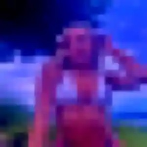 Takha, 27 ans, en ligne à Barbâtre pour une rencontre coquine
