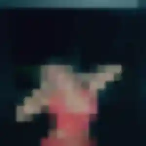 Rejoins Shade, 24 ans à Batz-sur-Mer en privé
