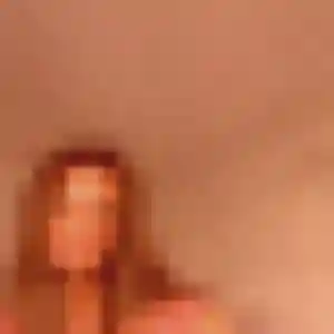 Adja, 30 ans, disponible à Baud pour une rencontre coquine