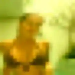 Ursula de Beaujeu, 25 ans - plan cul discret
