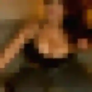 Photo exclusive de Delphine, 45 ans à Beaulieu-sur-Loire - plan discret