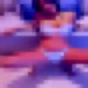 Perrine, 26 ans, en ligne à Beauregard-l'Évêque pour une rencontre coquine