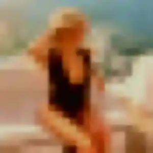 Ronke, 30 ans, connectée à Beautor pour une rencontre coquine