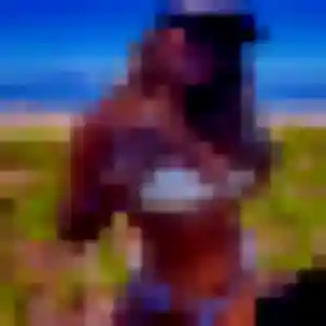 Charmante Xénia, 24 ans à Beauvallon - la contacter
