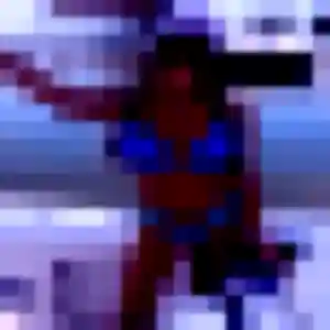 Photo exclusive de Korotoumou, 37 ans à Bénodet - plan discret