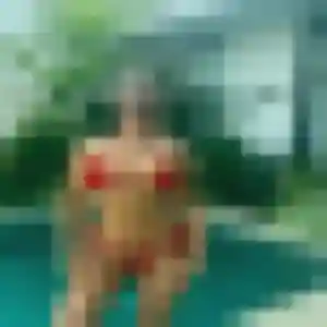 Khoudia, 35 ans, en ligne à Bizonnes pour une rencontre coquine