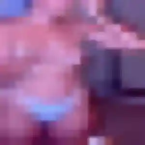 Photo perso de Divine, 28 ans à Blanquefort - rencontre coquine