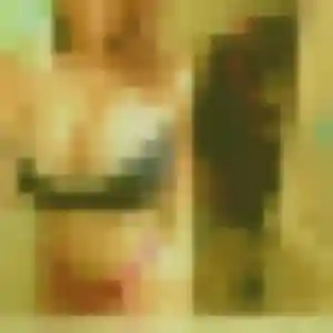 Ebele, femme de 32 ans cherche plan cul à Boëge