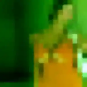 Charmante Téning, 37 ans à Bort-les-Orgues - voir sa photo