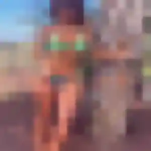 Sandrine, 27 ans, connectée à Bourret pour une rencontre coquine