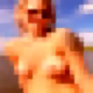 Photo exclusive de Mercy, 23 ans à Bouvaincourt-sur-Bresle - plan discret