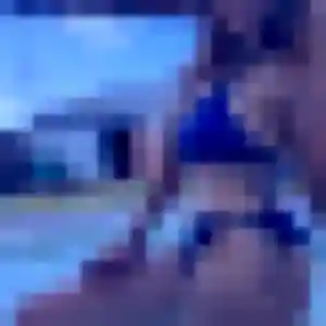 Afi, 22 ans, connectée à Brancourt-en-Laonnois pour une rencontre coquine