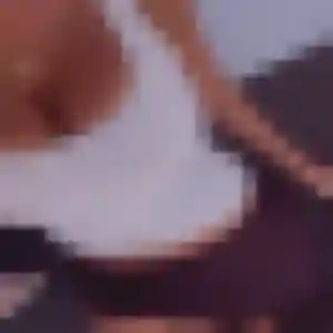 Charmante Priscilla, 27 ans à Brandivy - la contacter