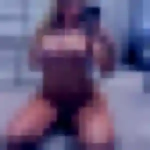Grace, 33 ans, dispo pour plan cul à Bussac-Forêt