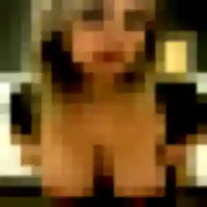 Modupe, 28 ans, en ligne à Carrouges pour une rencontre coquine
