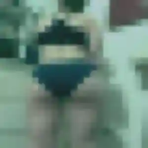 plan cul à Charbonnières-les-Bains : profil de Linda, 23 ans - inscription gratuite