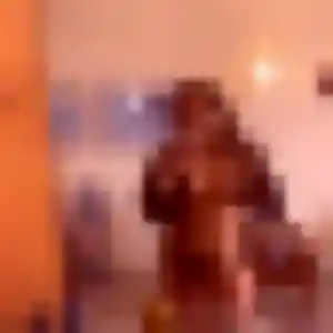 Toyin, fille de 41 ans cherche plan cul à Charenton-du-Cher