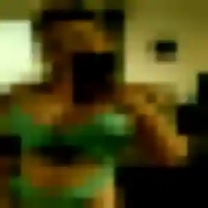 Rejoins Nyokabi, 25 ans à Chasseneuil-sur-Bonnieure en privé