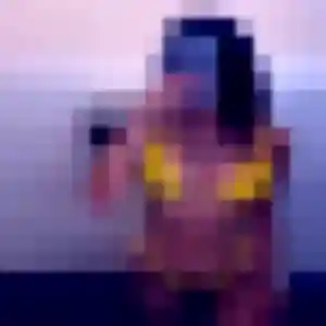 Coralie, 25 ans, disponible à Château-l'Évêque pour un plan cul
