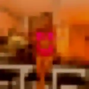 Divine, femme de 37 ans propose plan cul à Chemilly