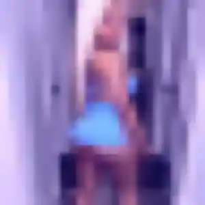 Takha, femme de 27 ans propose plan cul à Chocques