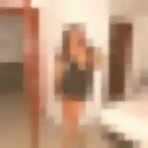 Fatou, 27 ans, en ligne à Colleville pour une rencontre coquine