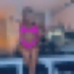 Henriette, 34 ans, en ligne à Condé-Folie pour une rencontre coquine