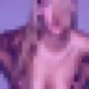 Rejoins Amandine, 24 ans à Conques-en-Rouergue en privé