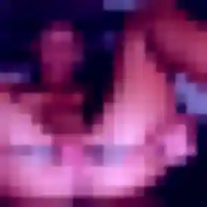 Inès, 25 ans, connectée à Cornas pour une rencontre coquine