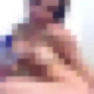 Élise, 39 ans, disponible à Coullons pour un plan cul