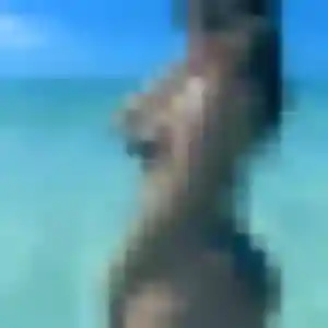 Photo de Diane à Cours-les-Barres (24 ans) - plan cul discret