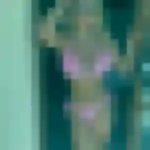 Laetitia, 29 ans, connectée à Crécy-la-Chapelle pour une rencontre coquine