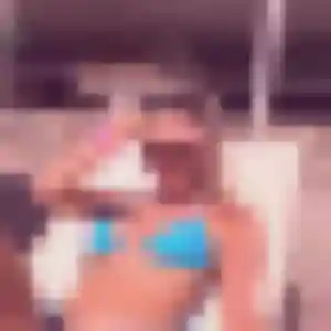 Lola, 22 ans, en ligne à Crosville-la-Vieille pour un plan cul